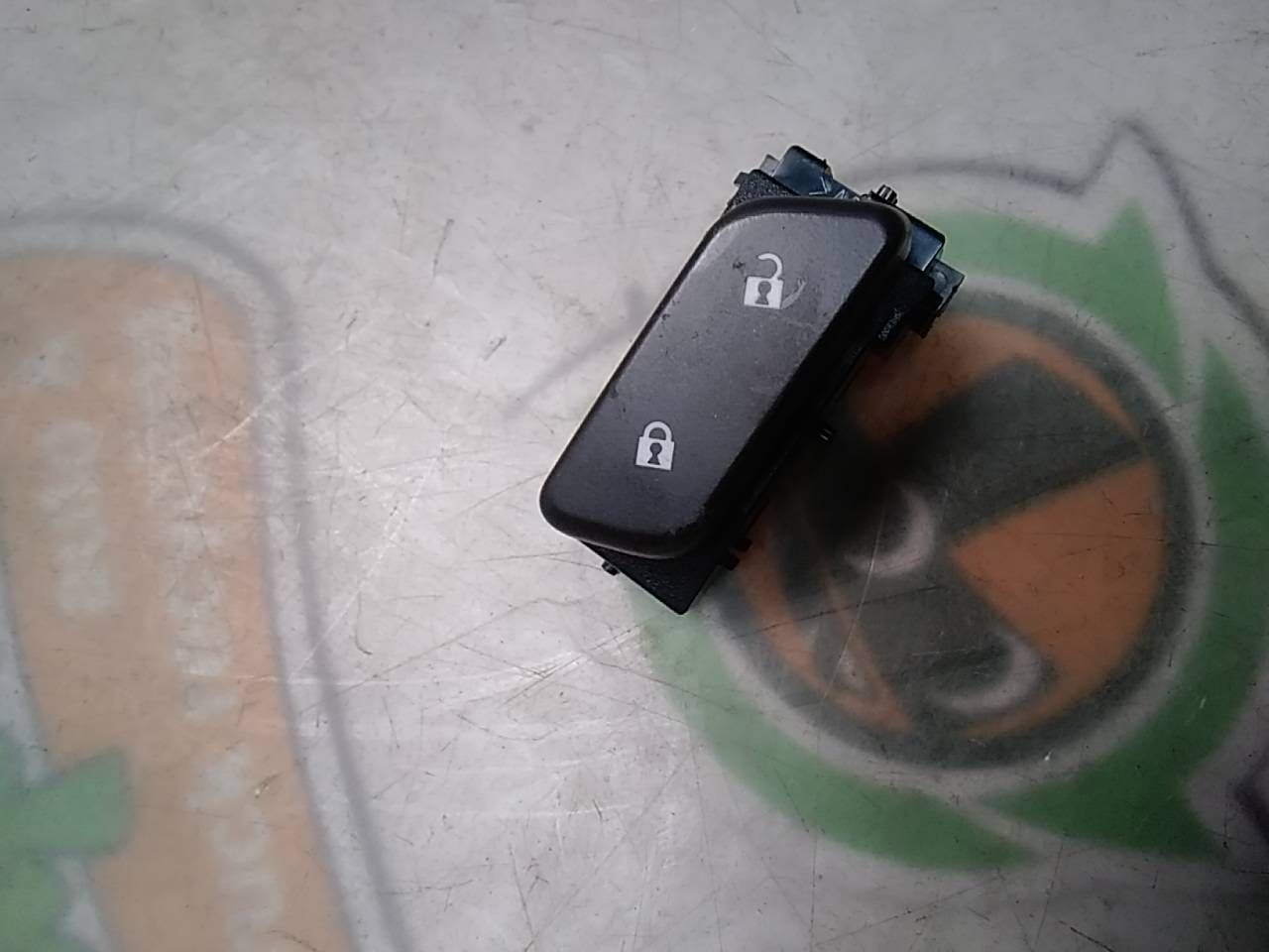 Used 2015 General Motors ACADIA lock - Stock #H02755