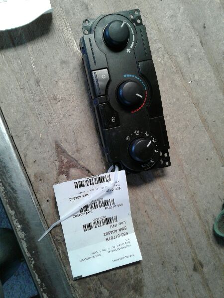 Used 2006 Jeep GRAND CHEROKEE Fahrenheit display - Stock #A04582