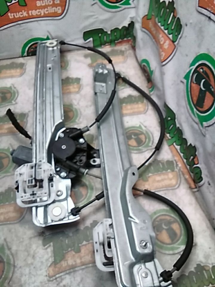 Part image 3