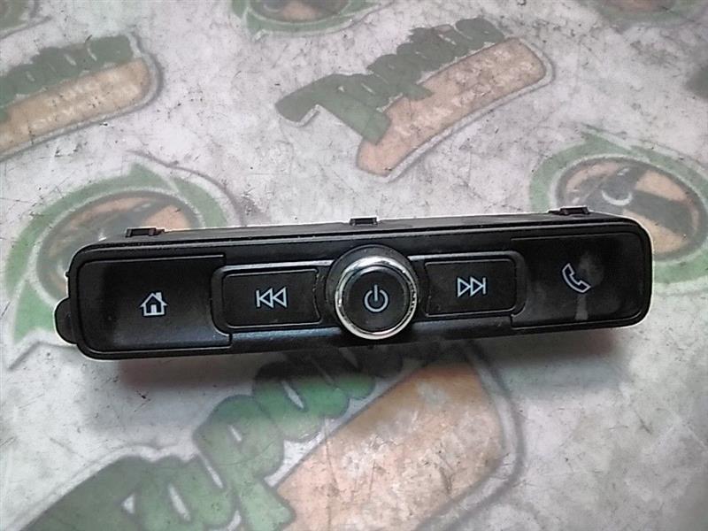 Used 2017 General Motors SILVERADO 1500 PICKUP w/o screen - Stock #H03019