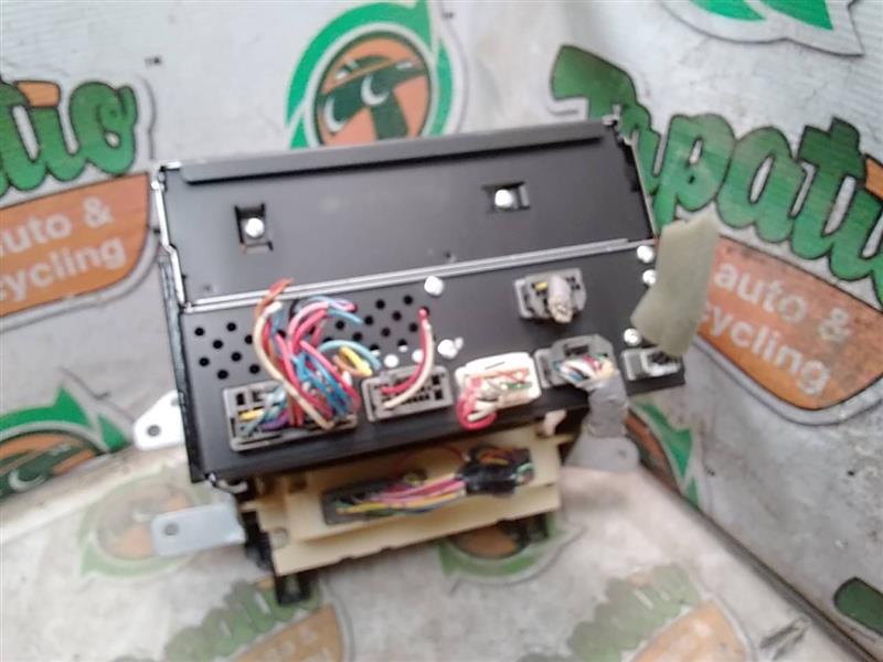 Used 2009 Honda PILOT 8 disc (trunk mounted) - Stock #H03409
