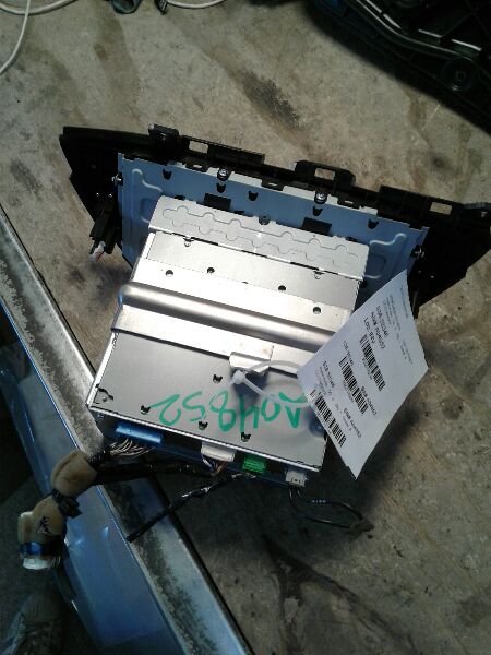 Used 2007 Honda ODYSSEY CD changer (6 disc, dash mounted, accessory) - Stock #A04852