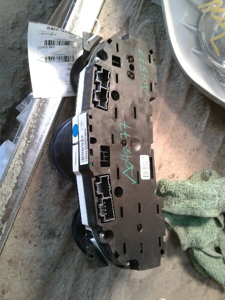 Used 2013 Chrysler AVENGER display screen (opt JAT) - Stock #A04877