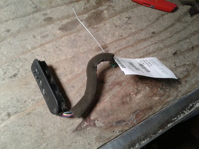 Used 2005 General Motors SIERRA 1500 PICKUP mirror opt DL3 (heated, power folding, turn signal, light sensitive) - Stock #A05136