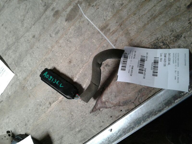 Used 2005 General Motors SIERRA 1500 PICKUP mirror opt DL3 (heated, power folding, turn signal, light sensitive) - Stock #A05136