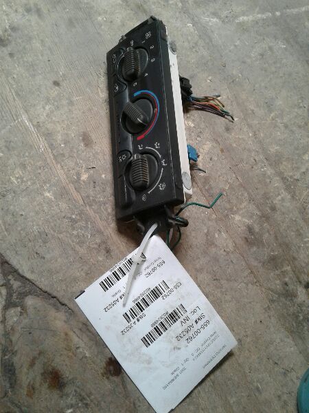 Used 2001 General Motors SIERRA 1500 PICKUP Temp Control - Stock #A05232