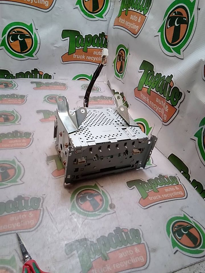 Used 2005 Toyota TACOMA ID A51809 on radio face (4 speaker) - Stock #H04147