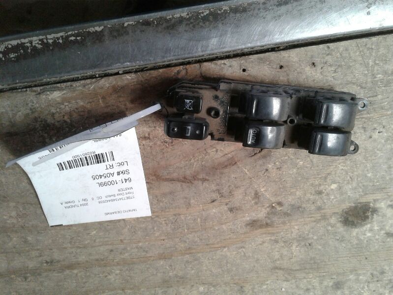 Used 2004 Toyota TUNDRA Crew Cab (4 Dr) - Stock #A05405