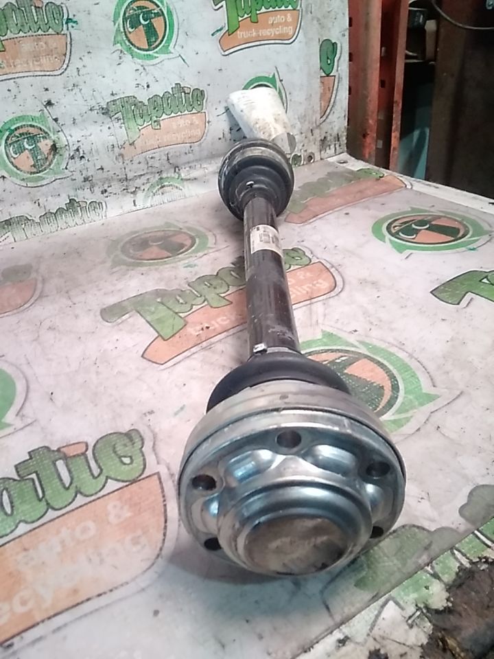 Part image 3