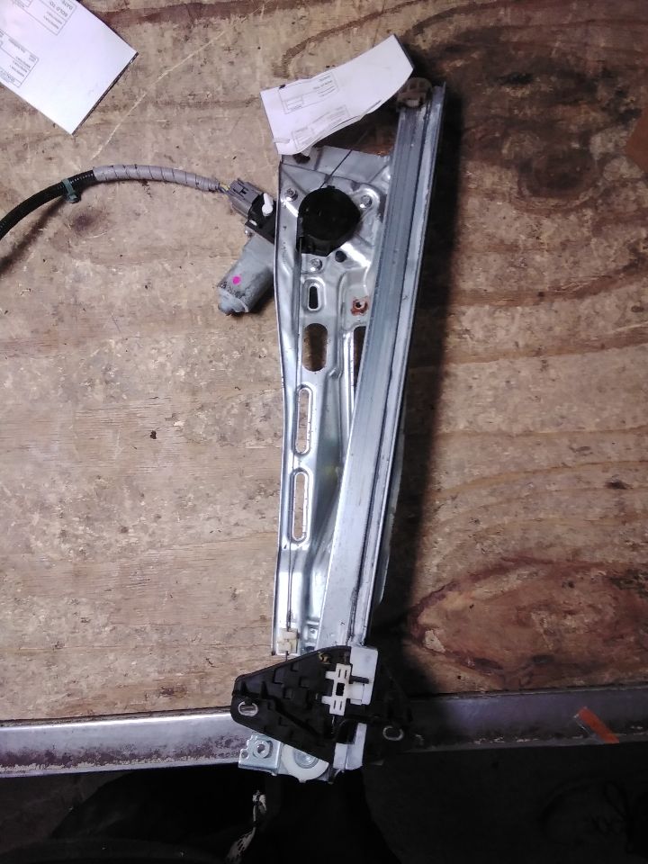 2010 Acura MDX Door Window Reg, Fr