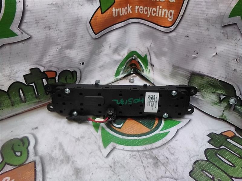 Used 2020 Ford ESCAPE ID LJ6T-18K811-CA - Stock #H05132