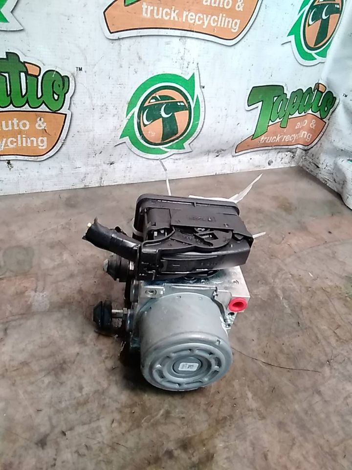 Used 2019 Subaru WRX electric parking brake (2.0L, Eye Sight) - Stock #h05136