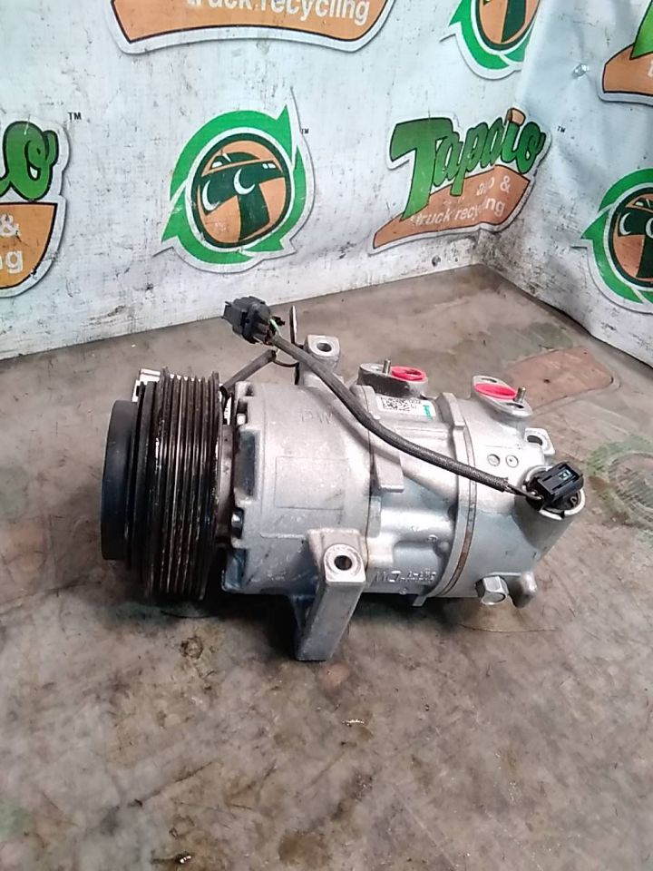 Used 2020 Hyundai VENUE 1.6,AT,FWD - Stock #H05236