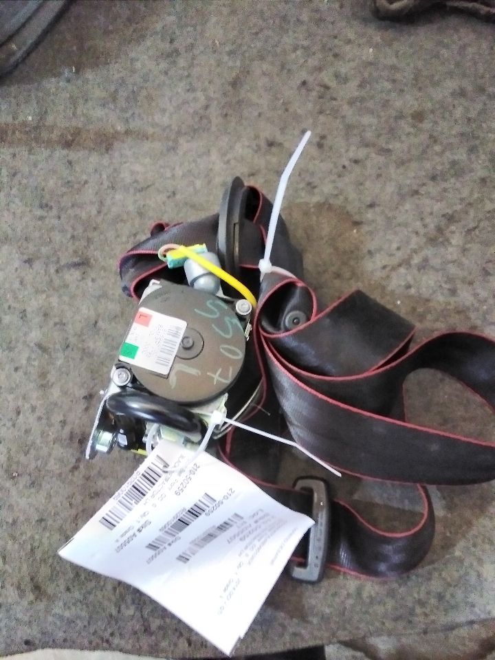 Used 2014 Volkswagen GOLF GTI retractor - Stock #A05507