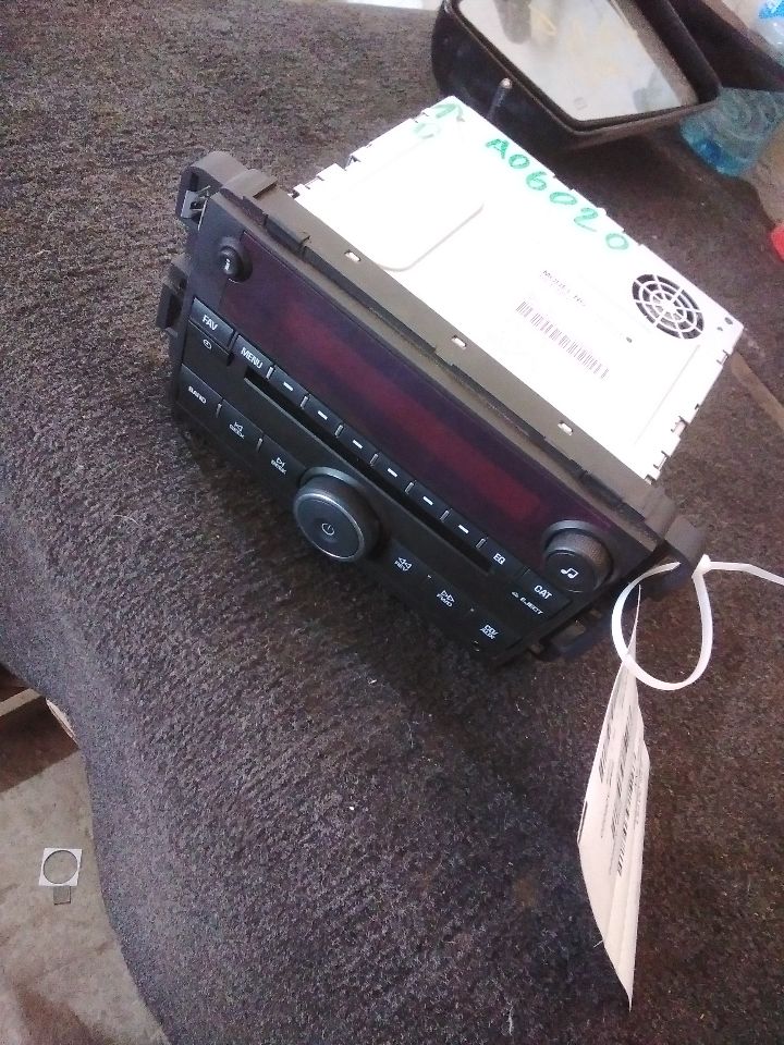 Used 2008 General Motors OUTLOOK AM mono-FM stereo-single CD player-mp3 (opt US8) - Stock #A06020