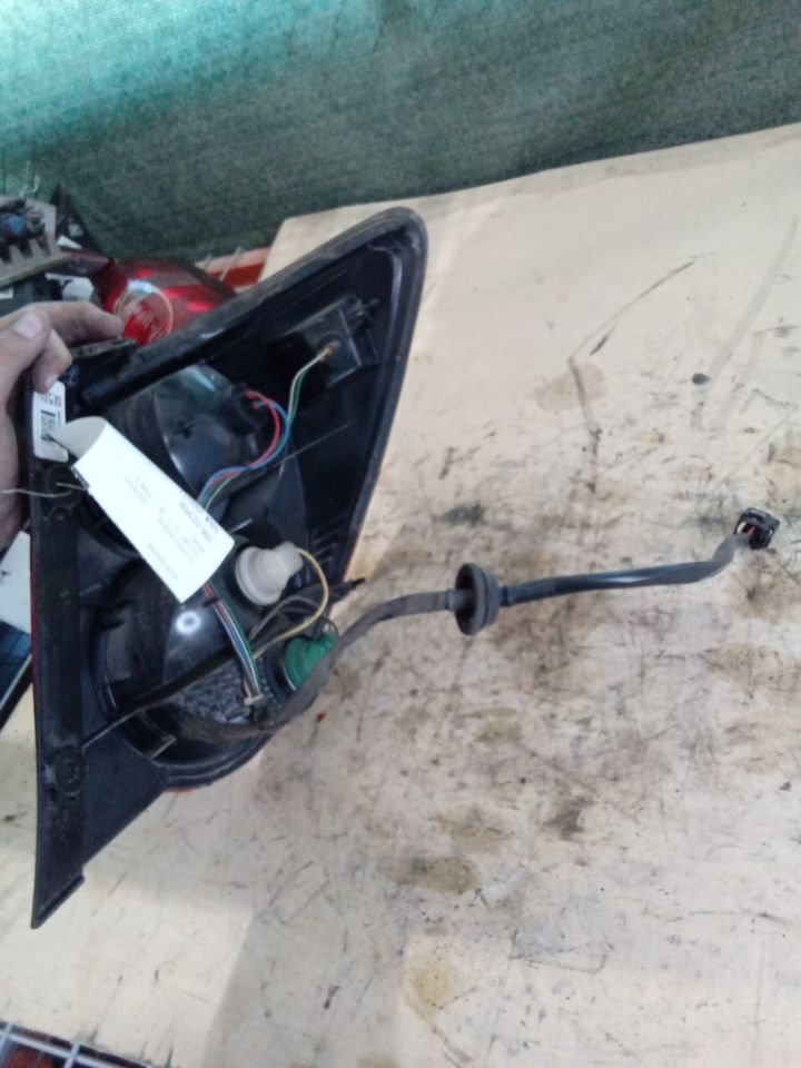 Part image 3