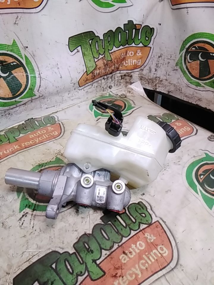 2021 Ford ESCAPE Brake Master Cyl
