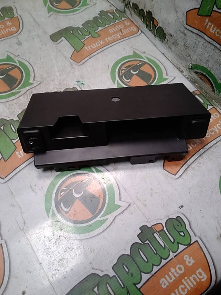 Used 2016 General Motors YUKON XL 1500 (audio and video interface) - Stock #h05988