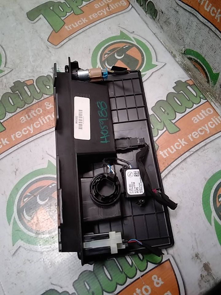 Used 2016 General Motors YUKON XL 1500 (audio and video interface) - Stock #h05988
