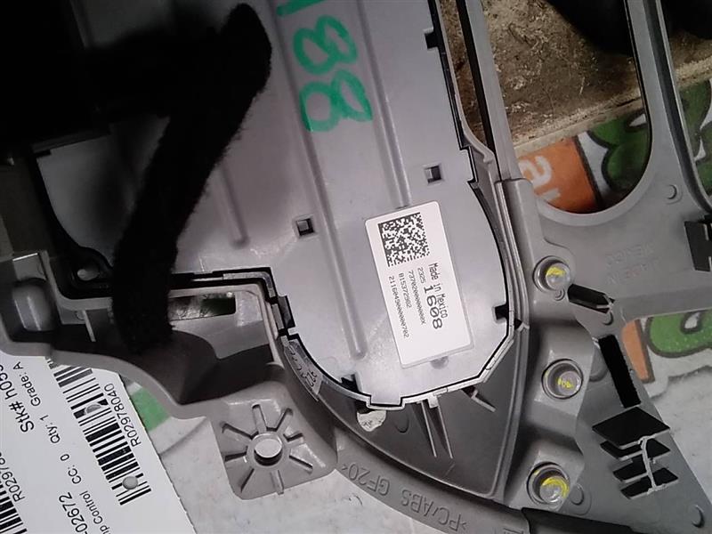 Used 2016 General Motors YUKON XL 1500 ID 23251608 - Stock #h05988