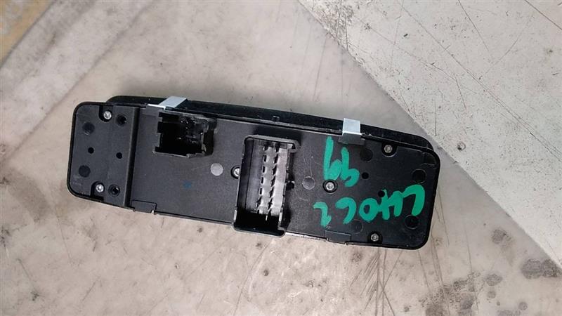 Used 2013 Chrysler DODGE 1500 PICKUP w/o power sliding door - Stock #H06299