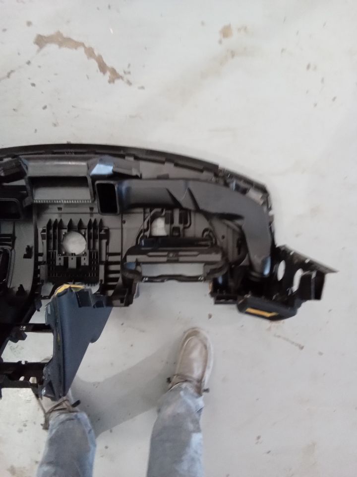 Part image 12