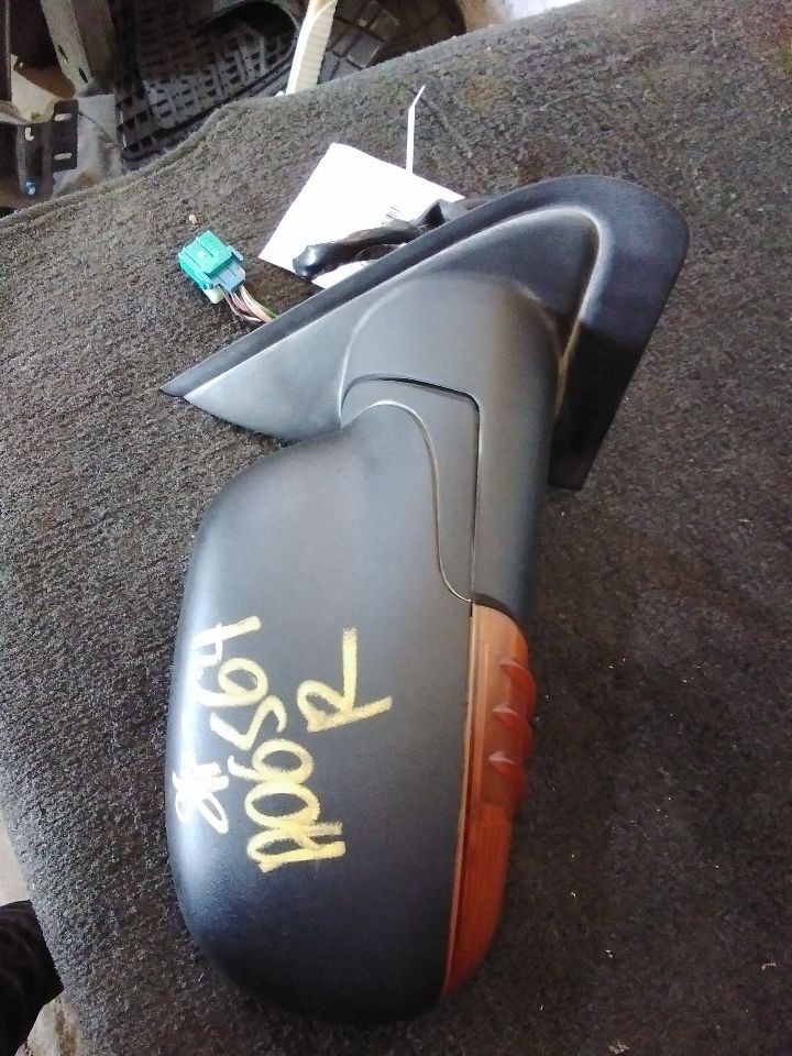 Used 2005 General Motors TRAILBLAZER Side View Mirror - Stock #A06564