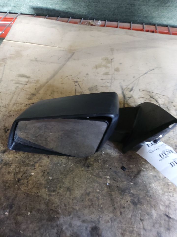 Used 2009 General Motors TRAVERSE L. - Stock #J00058