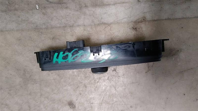 Used 2019 General Motors SILVERADO 1500 PICKUP control panel only - Stock #H06298