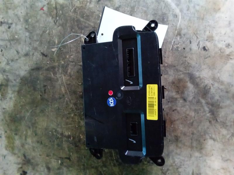 Used 2015 Kia SORENTO w/o rear AC - Stock #J00062