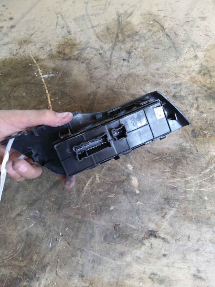 Used 2013 Nissan ALTIMA passenger side automatic up and down window - Stock #J00067