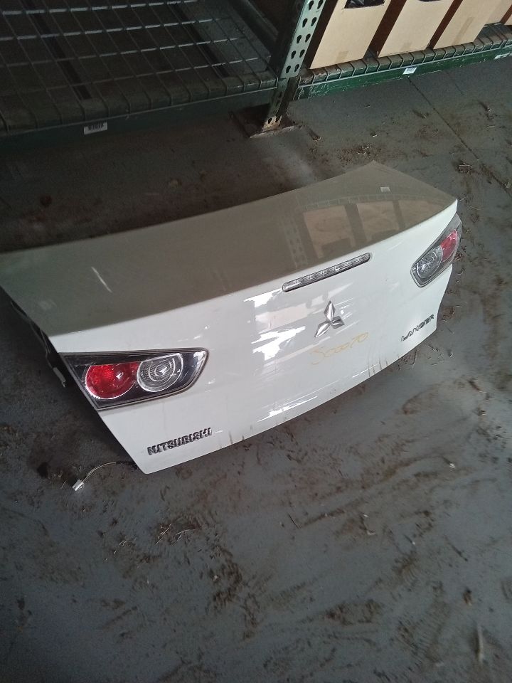 Part image 4