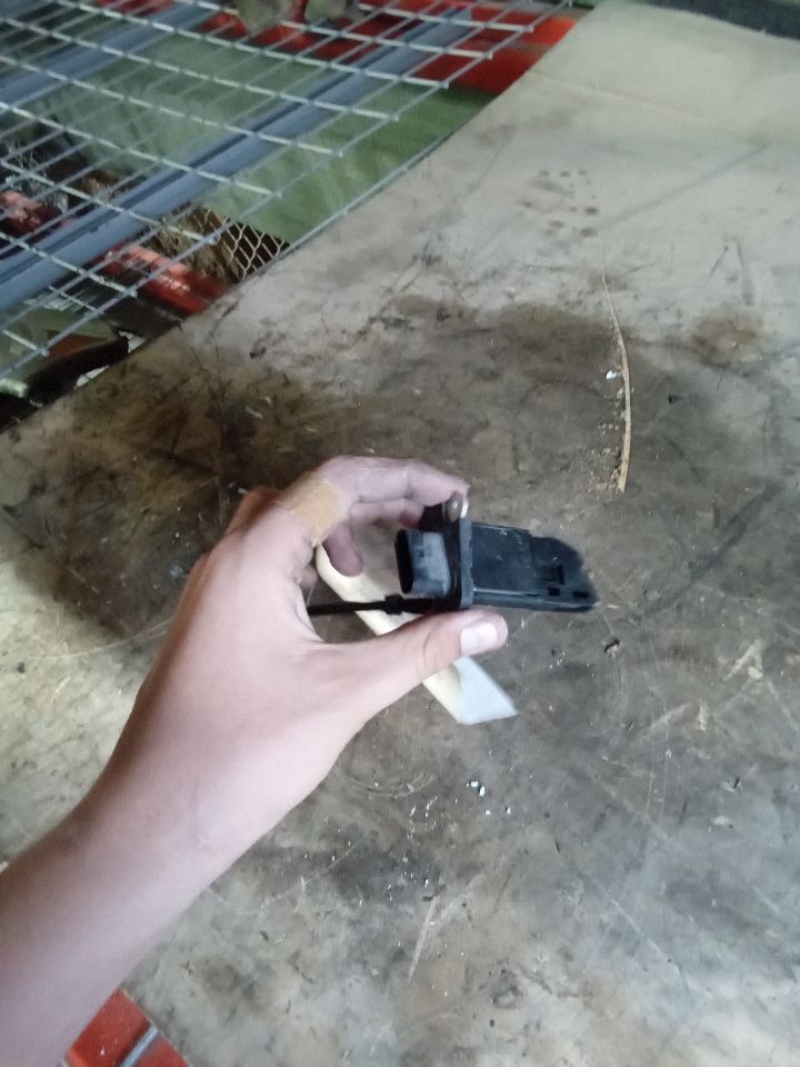 Part image 3