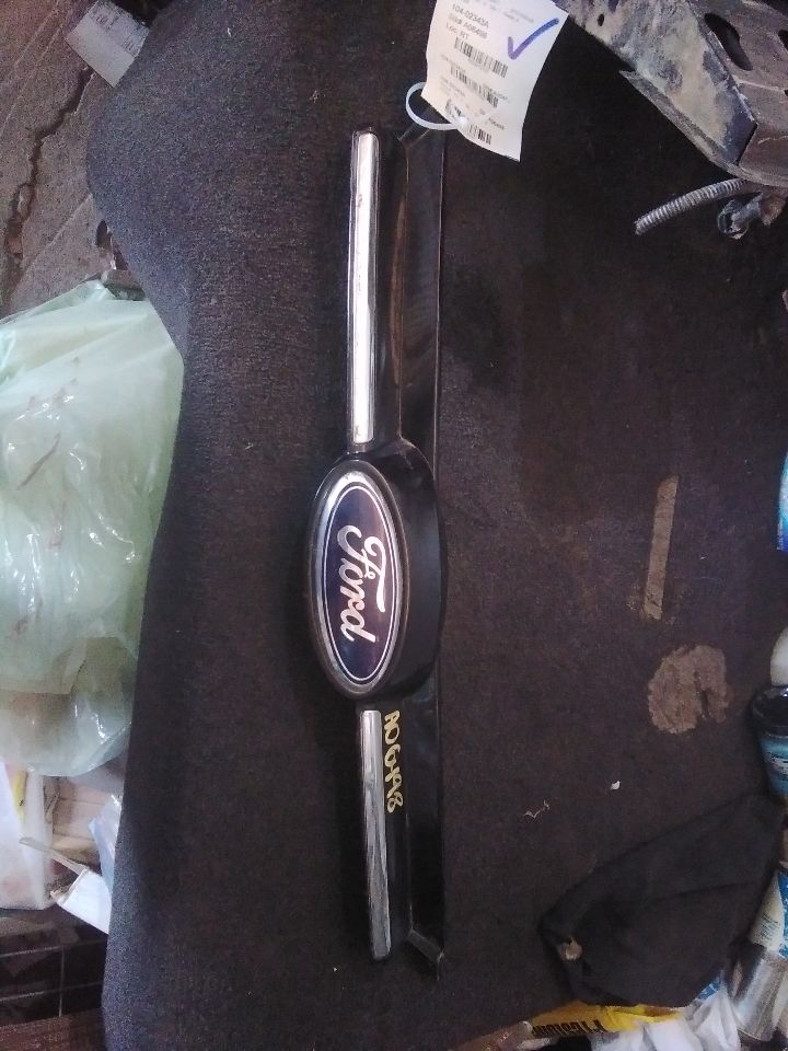 2012 FOCUS Ford Grille
