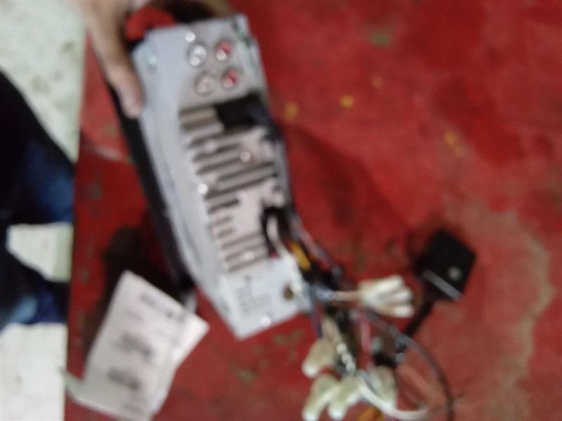 Used 2005 Jeep LIBERTY AFTERMARKET STEREO - Stock #j00109