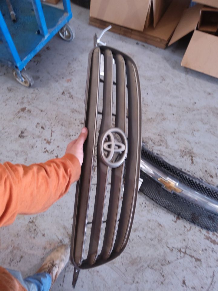 Part image 3