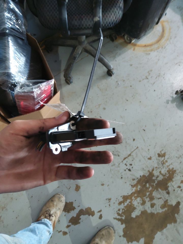 Part image 2