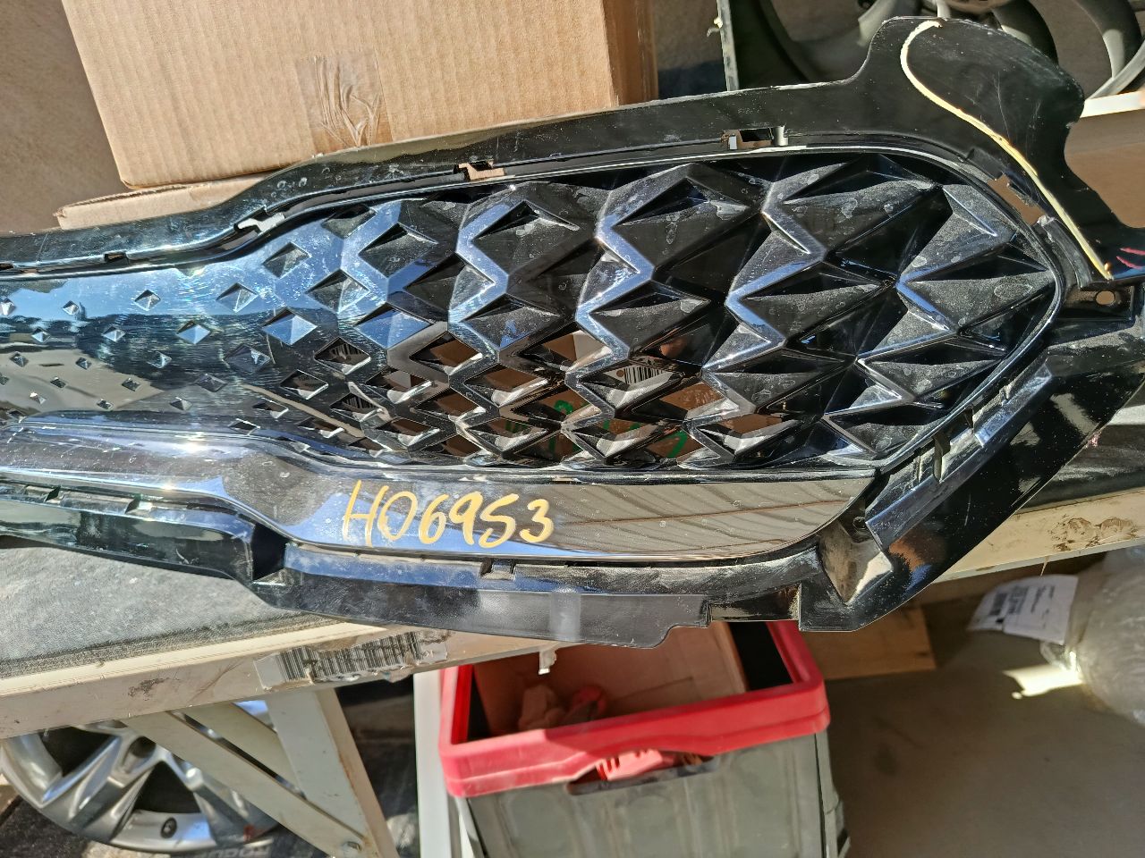 Part image 3