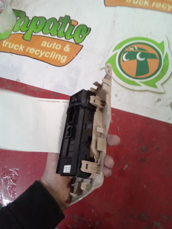 Used 2013 Nissan ALTIMA w/o passenger side automatic up and down window - Stock #J00159