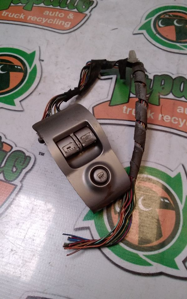 Used 2003 Acura RSX window (master) - Stock #H07133