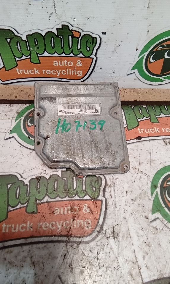 Used 2007 General Motors CTS (RH front engine compartment) - Stock #H07139
