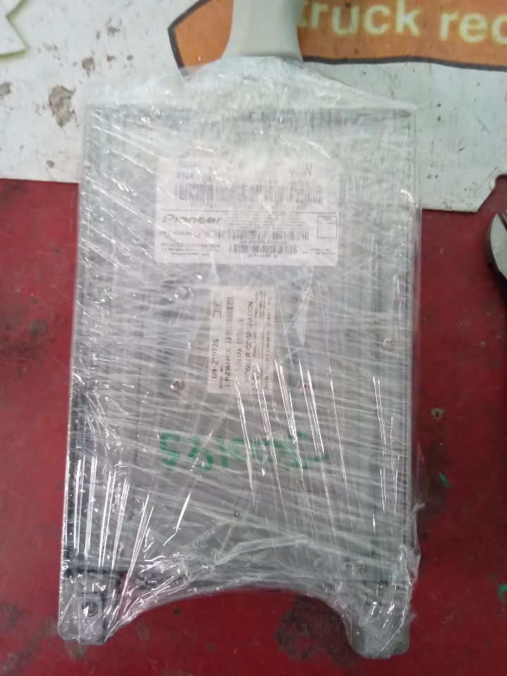 Used 2011 General Motors TERRAIN 6 speaker (opt UW6) - Stock #J00195