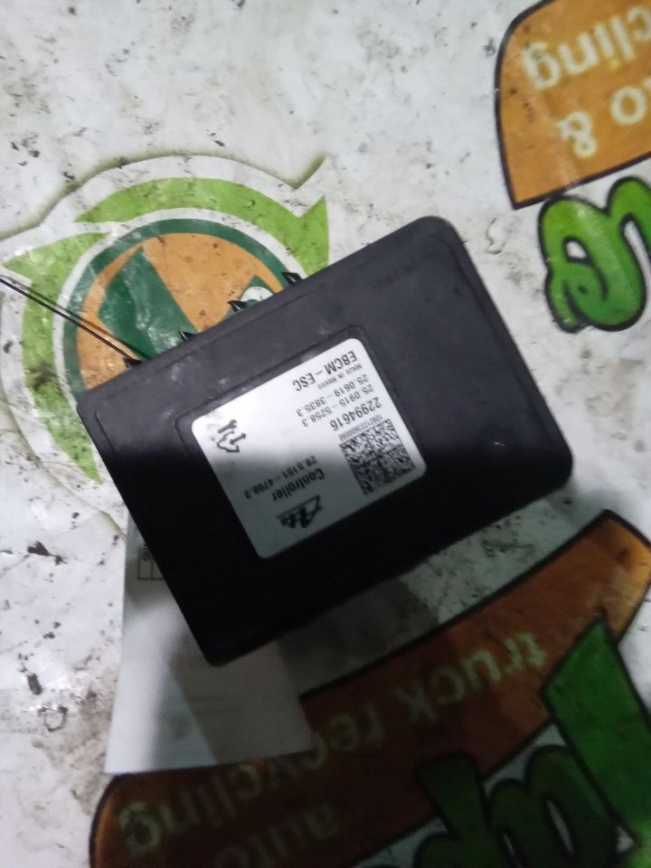 Used 2013 General Motors ATS w/o pre-crash system - Stock #J00196