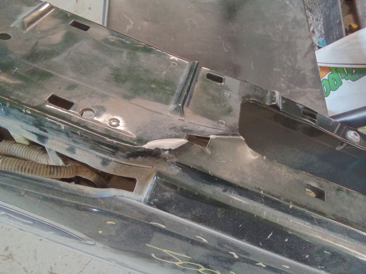 Part image 3