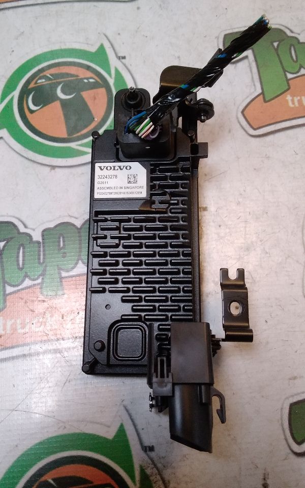 Used 2019 Volvo XC40 (windshield mounted) - Stock #H07350
