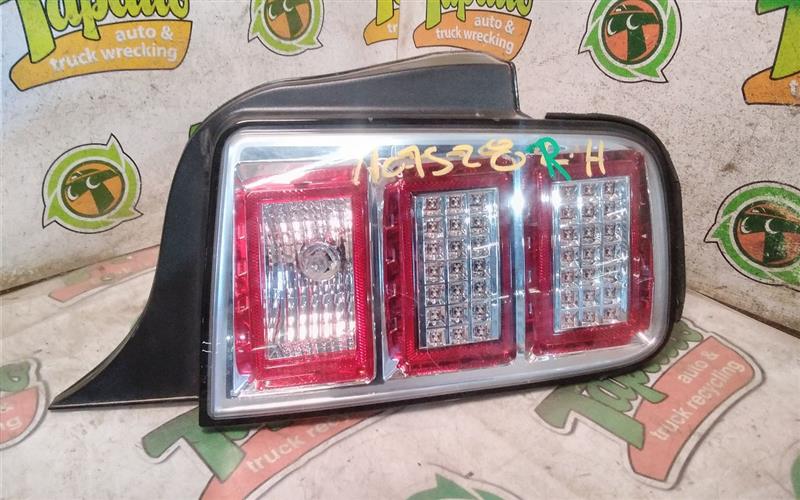 2005 Ford MUSTANG Tail Lamp
