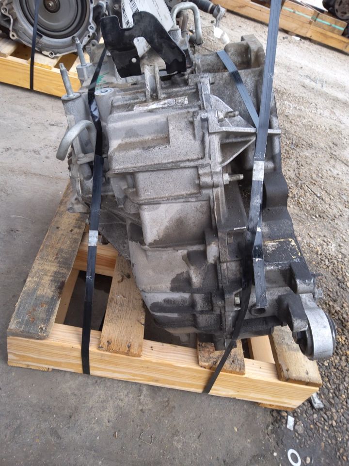 Part image 4