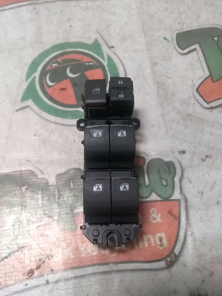 Used 2016 Toyota MIRAI Front Door Switch - Stock #H07479