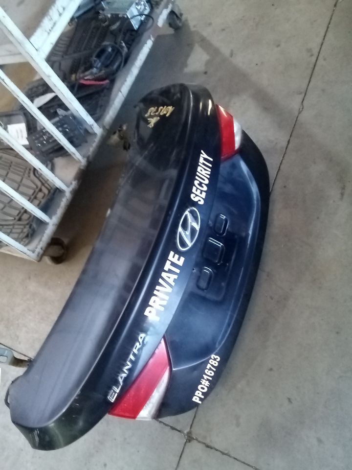 2012 Hyundai ELANTRA Decklid  Tailgate