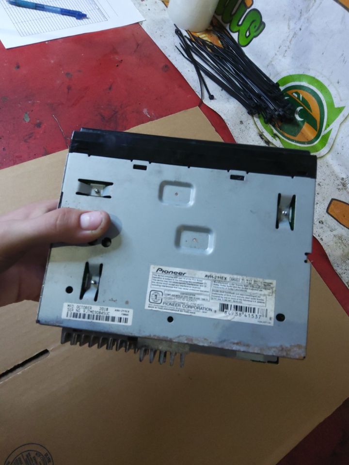 Part image 3